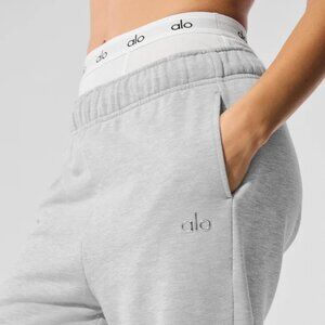 Alo Yoga Accolade Sweatpant Athletic Heather Grey